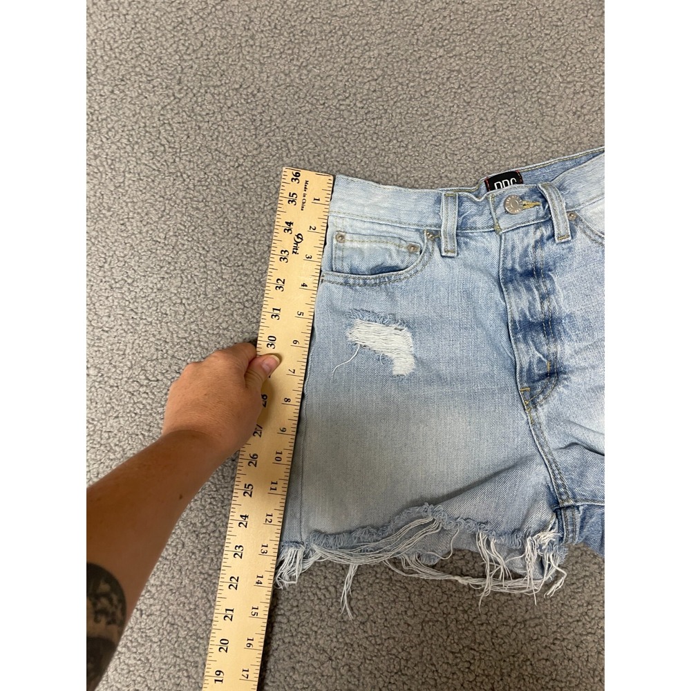 BDG womens shorts girlfriend high rise size 24 country couture girlcore urban ou - Picture 2 of 7